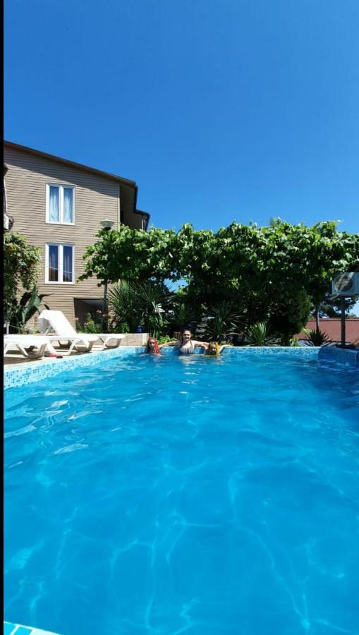 Ривер Гагра Hotel Ngoại thất bức ảnh