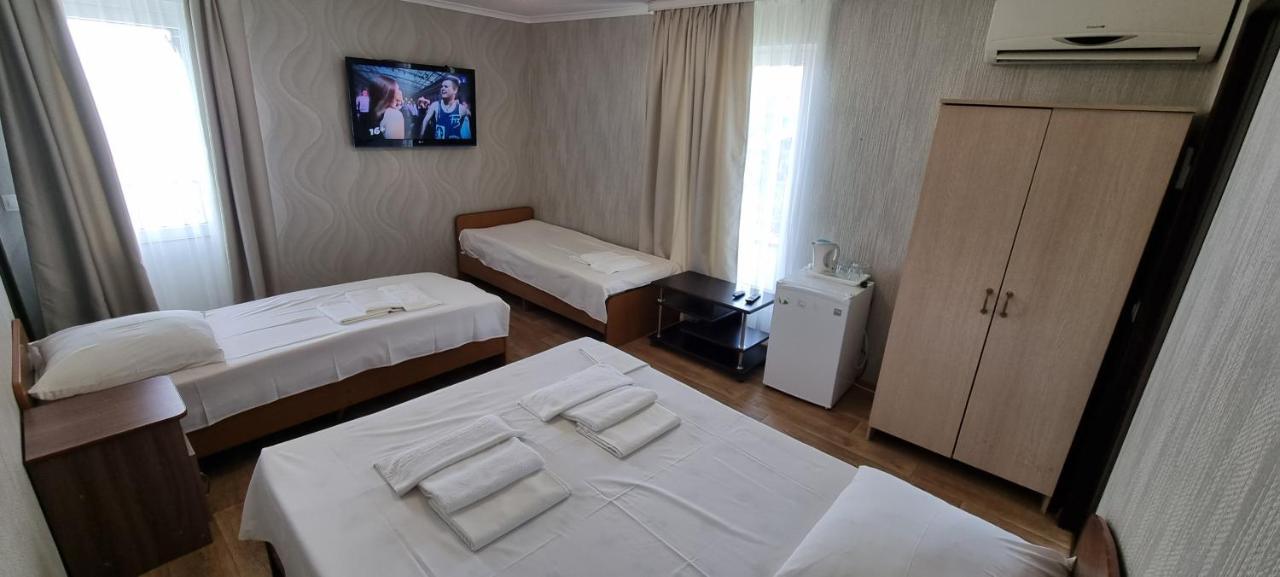 Ривер Гагра Hotel Ngoại thất bức ảnh
