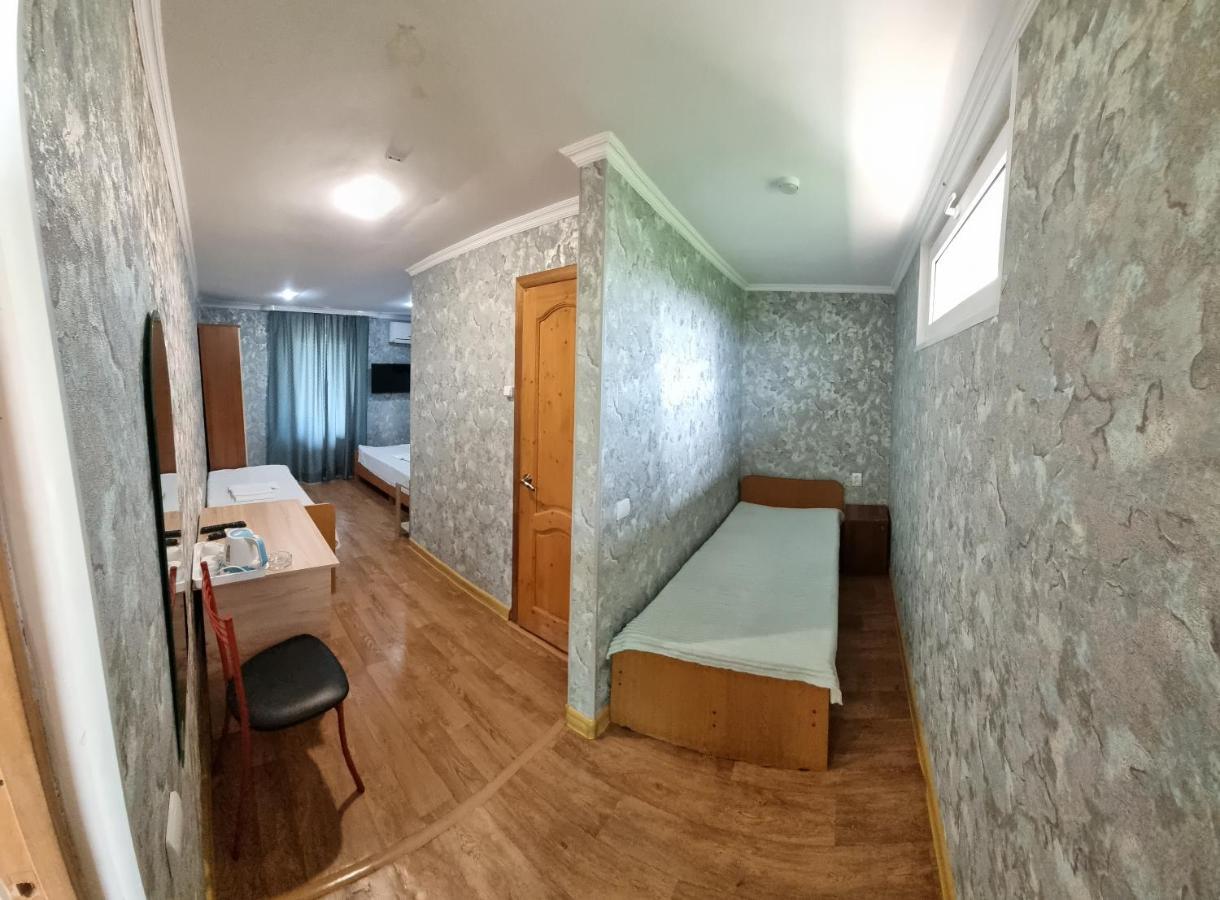 Ривер Гагра Hotel Ngoại thất bức ảnh